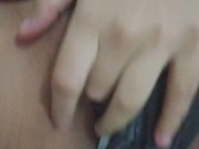 ASIÁTICA MASTURBA SUA VAGINA VIRGEM  9/16