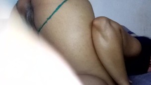 nilubog ni teacher ang puke ko, sarap na sarap siyang kumain hindi ko na napigilan ang bulalas ko ng