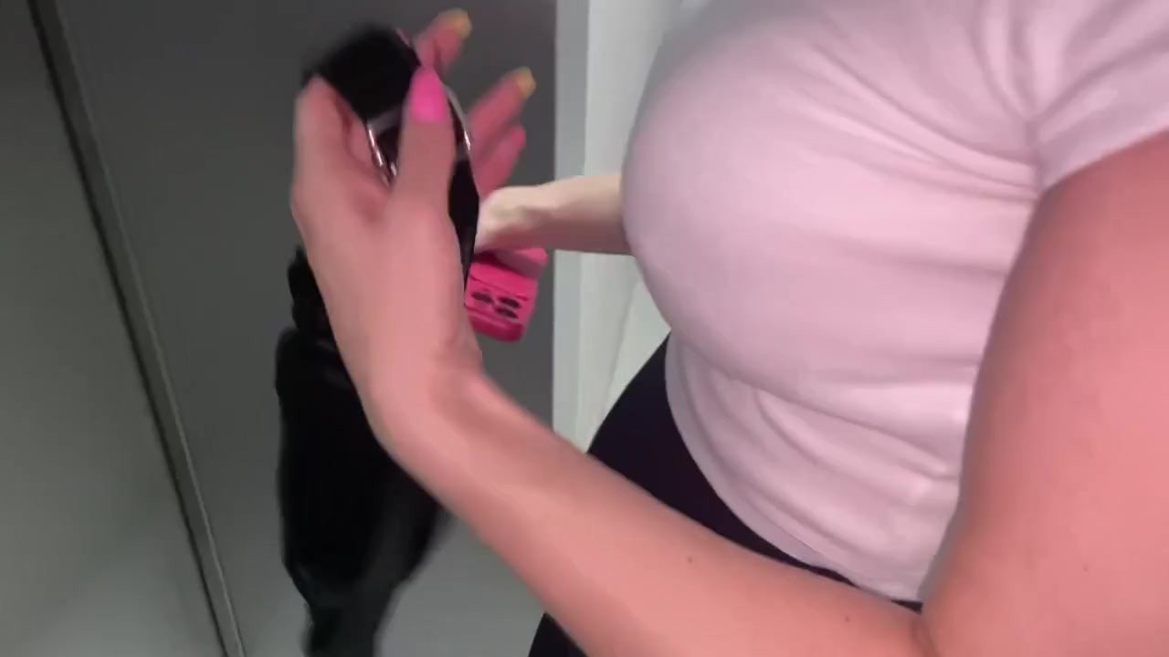 Babe with big tits in the elevator - Free Sex Video - RedTube