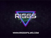 FIT KITTY & SARAH JESSIE FUCK THE POOL GUY 1/16