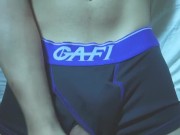 パンツが先っぽに擦れてイッちゃう男の子 - Screenshot 7 of 16 - Moaning
