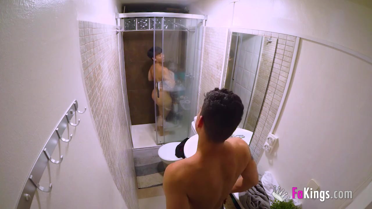 Scorching hot Latin mommy is desperate for her FIRST ANAL ...