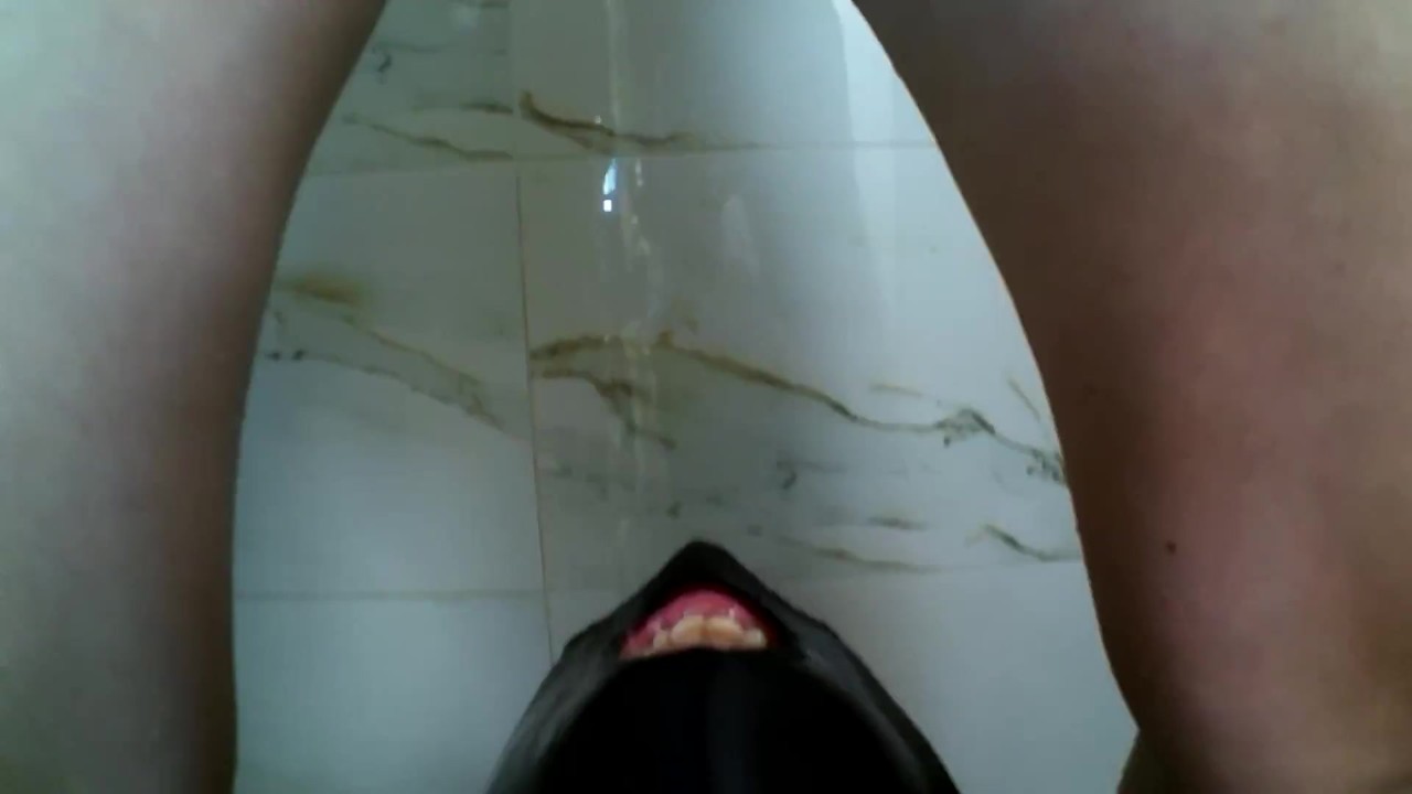 pissing femdom - RedTube