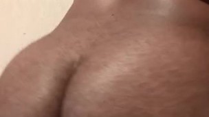 Bubbly ass shake