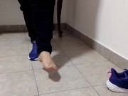 Hopping one shoe light