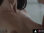 Gorgeous Babe Moan With Pleasure When She Rides A Cock 3/16