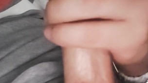 Paja termina saliendo semen 