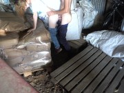 baise avec ma demi-soeur dans une ferme au bord de la route (presque attrapés) 5/16