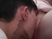 FOLLADA EN EL BAÑO DE MIS SUEGROS - Screenshot 2 of 16 - Garganta Profunda