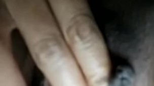 Colombiana masturbandose en secreto 