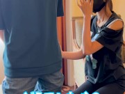 【くすぐり検証】膝立ちしてる時にくすぐったらどうなる！？♡ #shorts - Screenshot 9 of 16 - Shorts