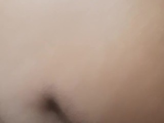 La grabo en el baño