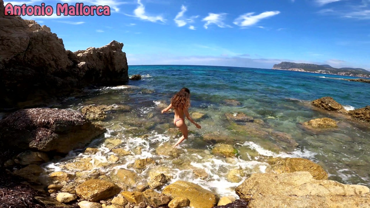 Fodendo Uma Novinha Magrela Na Praia de Nudismo - Vídeo de sexo grátis - RedTube