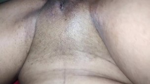 Intento después de cojermela rico metérsela por el culo pero le duele