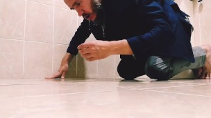 Piss drinking