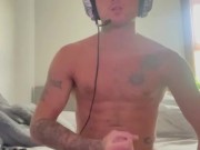 Playing Xbox and then I got HORNY 10/16