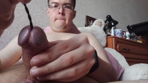 Amateur working out his urethra