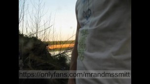 Russian MILF fucks a stranger in the woods and takes a deepthroat