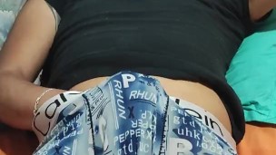 me graba tocandome mientras veo sus videos cogiendo con su novio