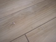 Szczęściarz liże stopy uroczej dziewczynie 16/16