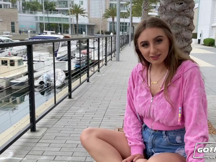 GOTFILLED Penelope Kay's pussy gets filled up