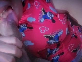 Teen slut sucks lucky guy’s cock