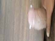 Llena de semen la oficina con una rica paja mañanera