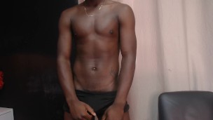 ven y conoceme, rico hombre de chocolate con verga grande