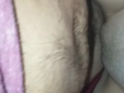 El vecino me visita mientras mi marido no está  2/16