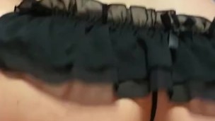 Me pongo bien cachonda y me doy unos sentones con mi Vergota chocolatosa 