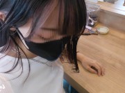 【素人ハメ撮り】壁の薄いホテルの机で彼女とハメ放題♡鏡の前で立ちバック！！　　　　日本人/素人カップル/個人撮影/無修正/パイパン/スマホ/主観映像/まろちゃんねる 2/16