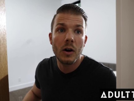 Bubble Butt Baddie Tries Not To Get Caught