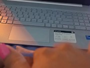 me excito y masturbo con hentai