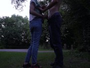 elle me branle sur le bord de la route puis je la prends en levrette et éjacule sur son petit anus 4/16