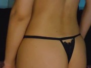 Teasing tirando a roupa provocando cuzinho gostoso Julie Oliver 9/16