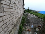 Walk around the horrible buildings with my sexy bbe 4/16