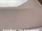 Deux salopes françaises se baisent la chatte avec un double gode sur un bateau 8/16
