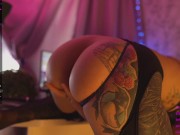 молоденькая вертихвостка кончает на рабочем столе! секс в офисе мастурбация на работе под столом 11/16