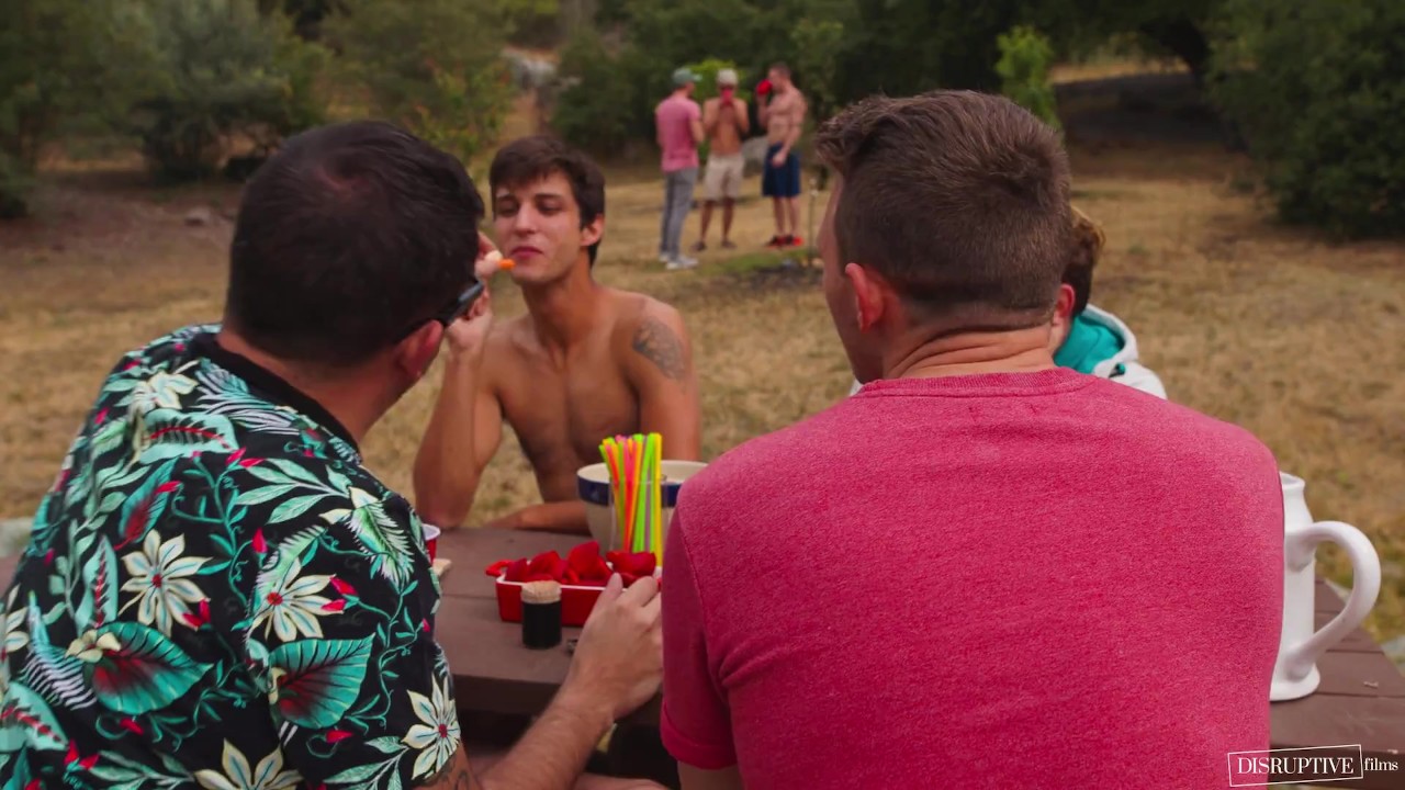 Hot Jock Gives Older Man His First Gay Fuck - RedTube