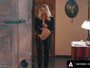 Lesbian Cougar Scissors Teen Burglar Unstuck! 3/16