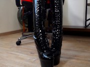 Spritz mir auf die Lack Stiefel**Dirty Talk German Teen 15/16