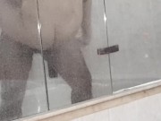 Amateur teen gets fucked in the bathtub standing and loaded by stranger / Eating and pounding pussy