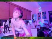 ohhi i'm live for a bit ^-^ chill dancey stream and working on the new update!! 16/16