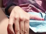 Me masturbo en un taxi camino al trabajo. 12/16