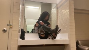 Cum with Me in the Bathroom 🍆💦💦