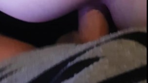 Amigo me invita a su casa y termine cogiendo con el