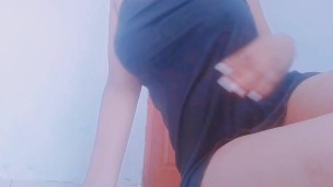 هجت سخنت بزااف بزازلي قيمو بغيت لي يحويني من بزازلي و يلحسهم ليا احح راني هايجة على sex maroc vedio