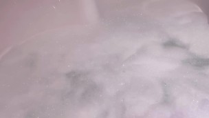 Noites Quentes: Jacuzzi, Velas e Prazer Sensual