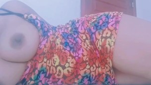 مشهية حوية بهاد لبوز كنتخايل زب كبيير كولو كيدخل و يخرج تانجيبو اححح شحال حلوو Fack me please 🥺🤤