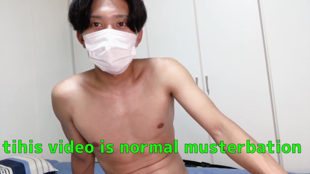 かわいい系ソフトマッチョパイパン男子　静かにオナニー　japanese musterbation japanese boy bigtits - Video di sesso gratis - RedTube